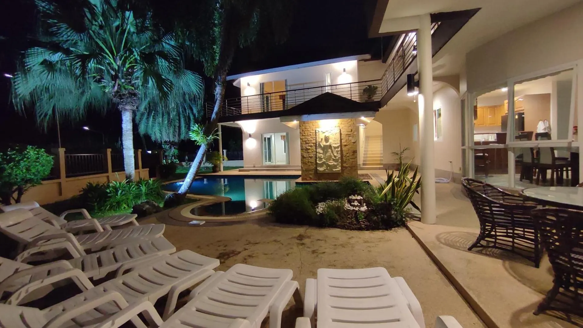 Wonderful Beach Villa, Perfect Location Khao Lak Thailand