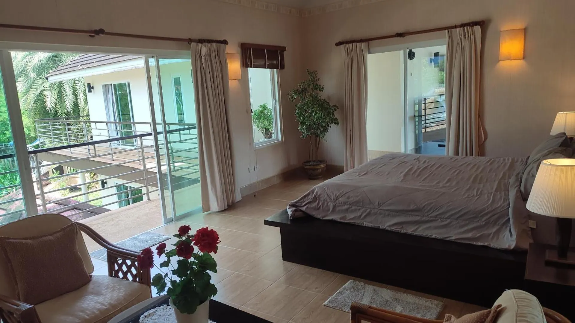 Villa Wonderful Beach Villa, Perfect Location Khao Lak Thailand